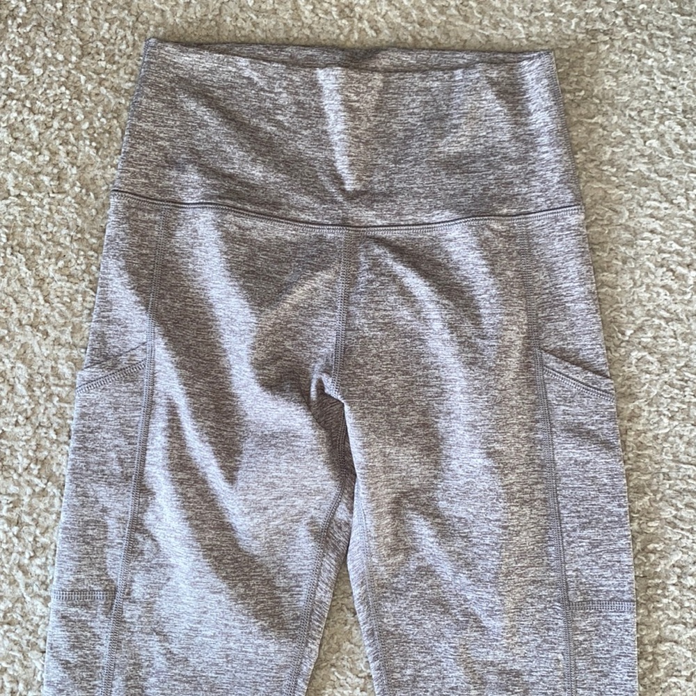 Aerie leggings with pockets